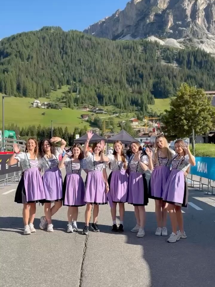 In ogni evento, il valore non è dato solo dall’organizzazione, ma anche dalle persone che la rendono possibile 🤍

Durante la @maratonadolomites il team Giadimoda ha affiancato la manifestazione con hostess, steward, modelli e figure di coordinamento, contribuendo a diverse attività durante tutte le giornate dell’evento.

Professionalità, affidabilità e lavoro di squadra sono ciò che portiamo in ogni progetto, scopri il nostro portfolio completo sul sito (link in bio) 🎀

📩 info@giadimoda.com

#Giadimoda
#Hostess
#Steward
#EventManagement
#ModelManagement